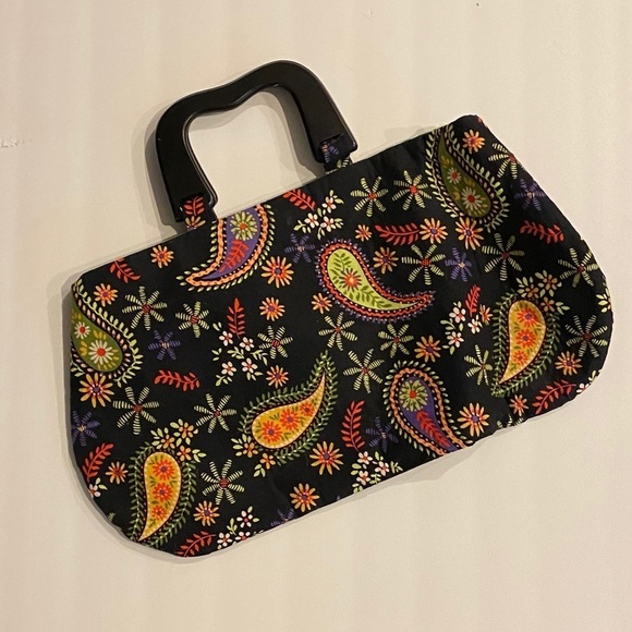 NWOT Clutch~Super Cute Prints. - Picture 1 of 4